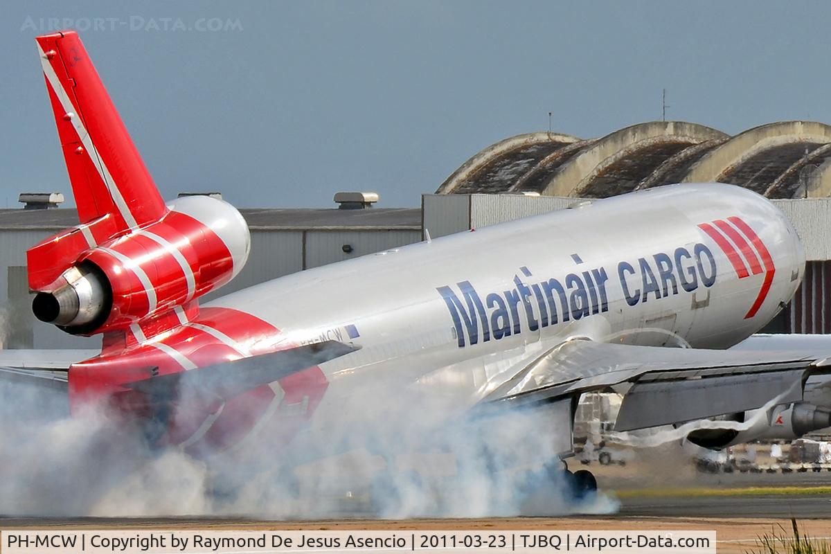 PH-MCW, 1998 McDonnell Douglas MD-11F C/N 48788, Heavy Touchdown...

{Nikon D7000+Tamron SP70-300mm VC Di USD}
