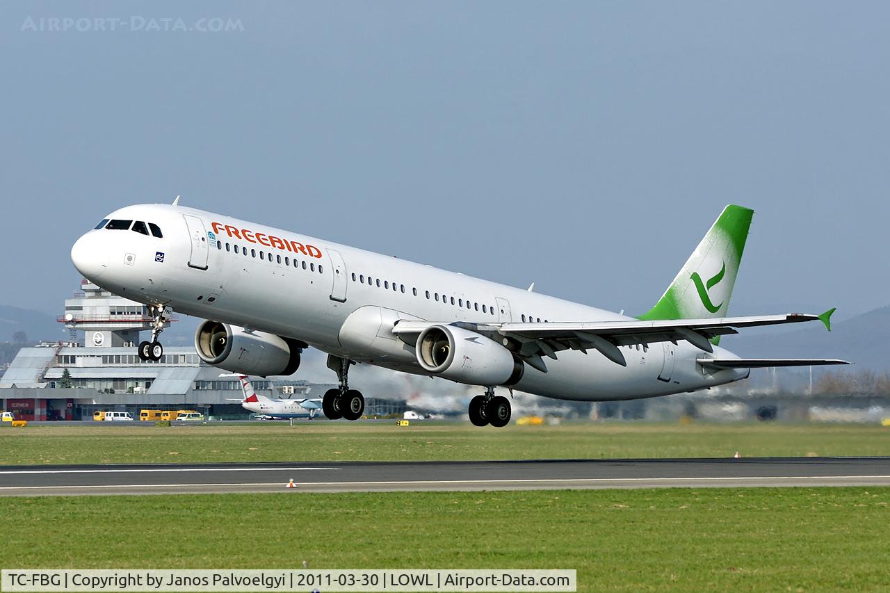 TC-FBG, 1998 Airbus A321-131 C/N 771, Free Bird Airlines Airbus A321-131 take-off to AYT/LTAI