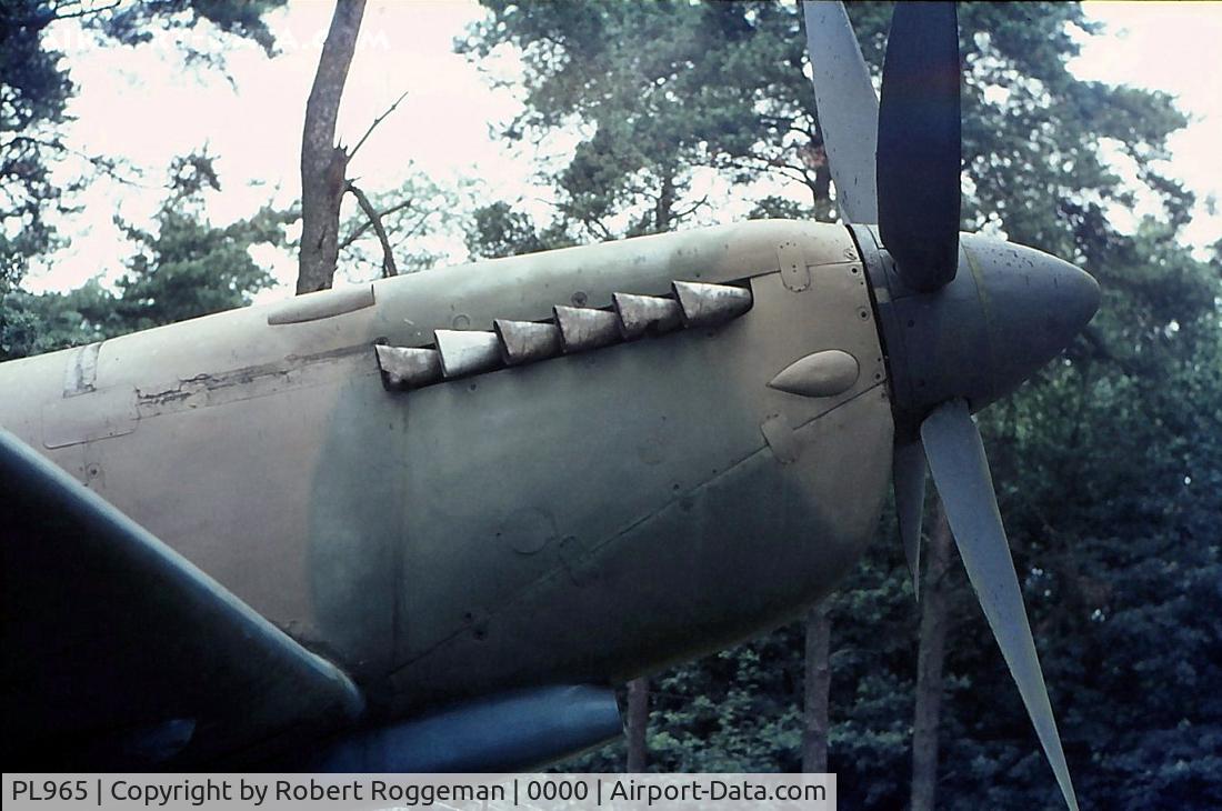 PL965, 1944 Supermarine 365 Spitfire PR.XI C/N 6S/504719, Supermarine Spitfire XI.Dubious Dutch markings 3W.Oorlogs en Verzetsmuseum Overloon.Netherlands.Late 1960's.Back in flying condition.Larger oiltank than normal Spitfire.
