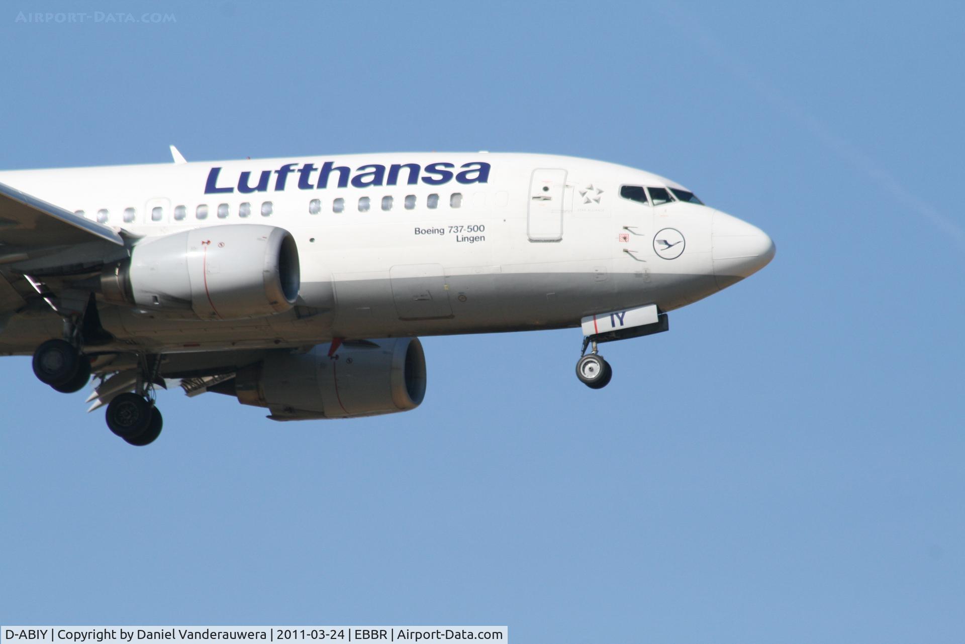 D-ABIY, 1991 Boeing 737-530 C/N 25243, Arrival of flight LH1008 to RWY 02