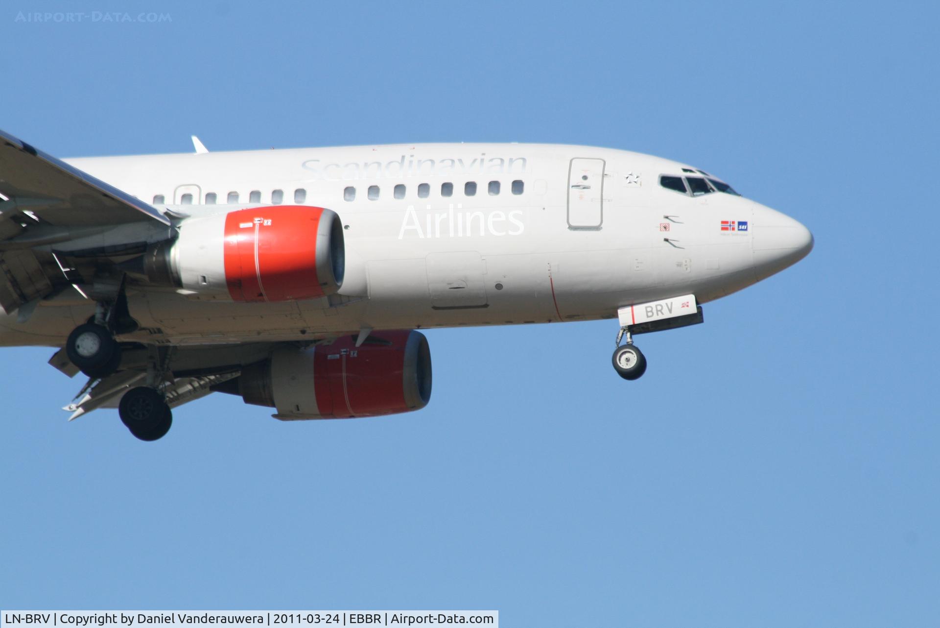 LN-BRV, 1992 Boeing 737-505 C/N 25791, Arrival of flight SK4743 to RWY 02