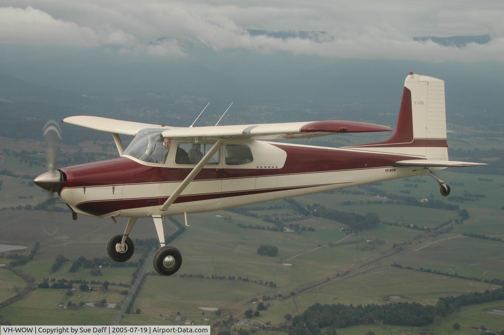 VH-WOW, 1958 Cessna 172 C/N 36878, Fitted with Avcon Tailwheel Conversion