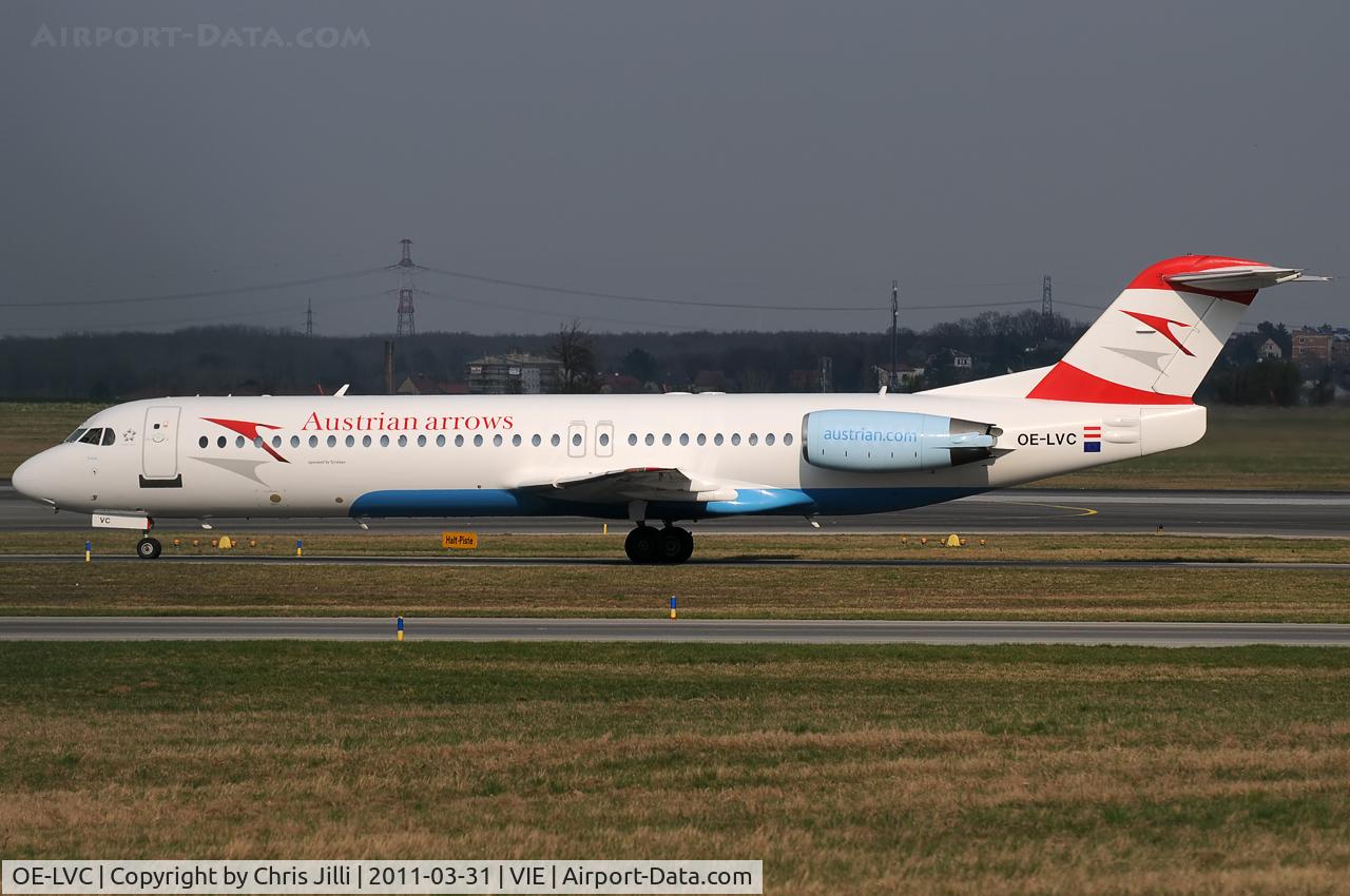 OE-LVC, 1993 Fokker 100 (F-28-0100) C/N 11446, Austrian arrows