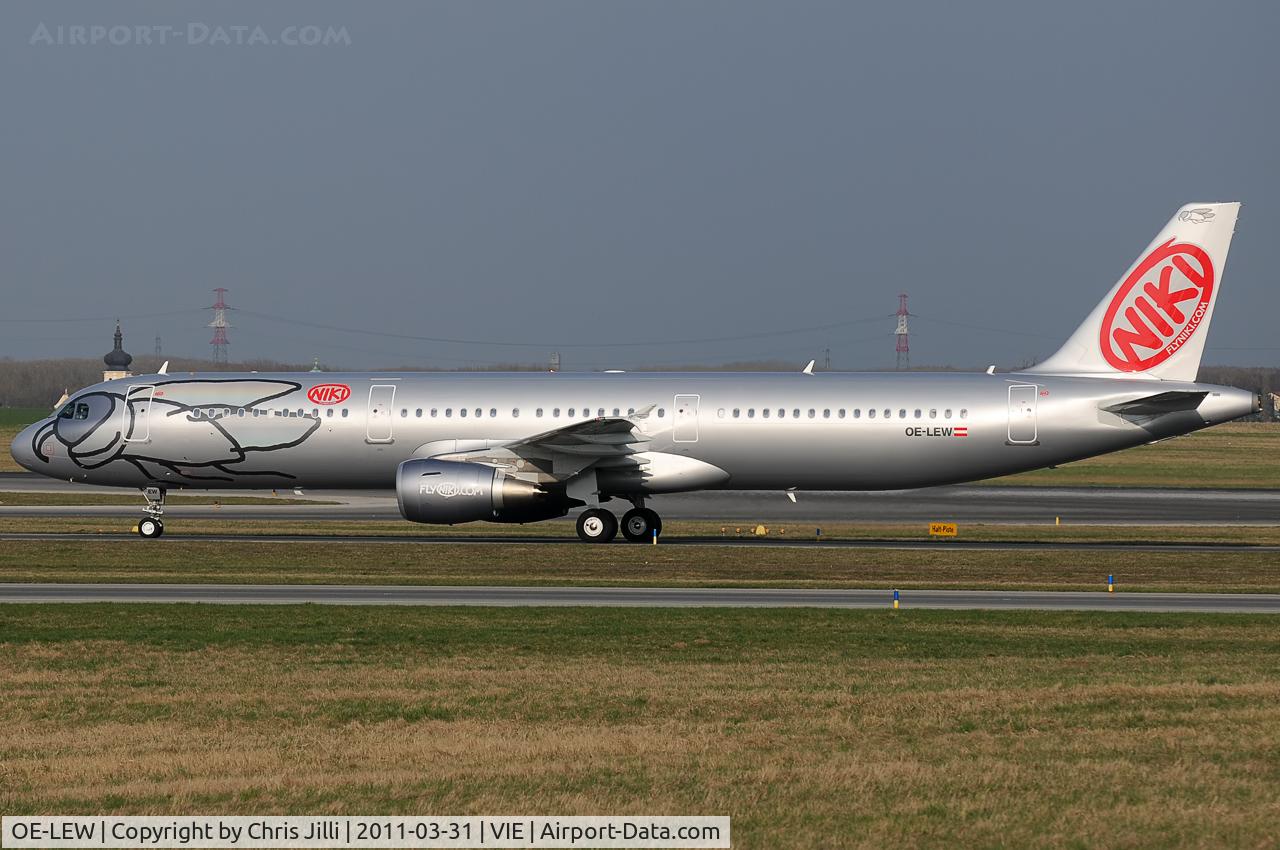 OE-LEW, 2011 Airbus A321-211 C/N 4611, NIKI