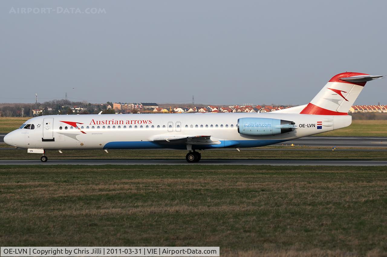OE-LVN, 1991 Fokker 100 (F-28-0100) C/N 11367, Austrian arrows
