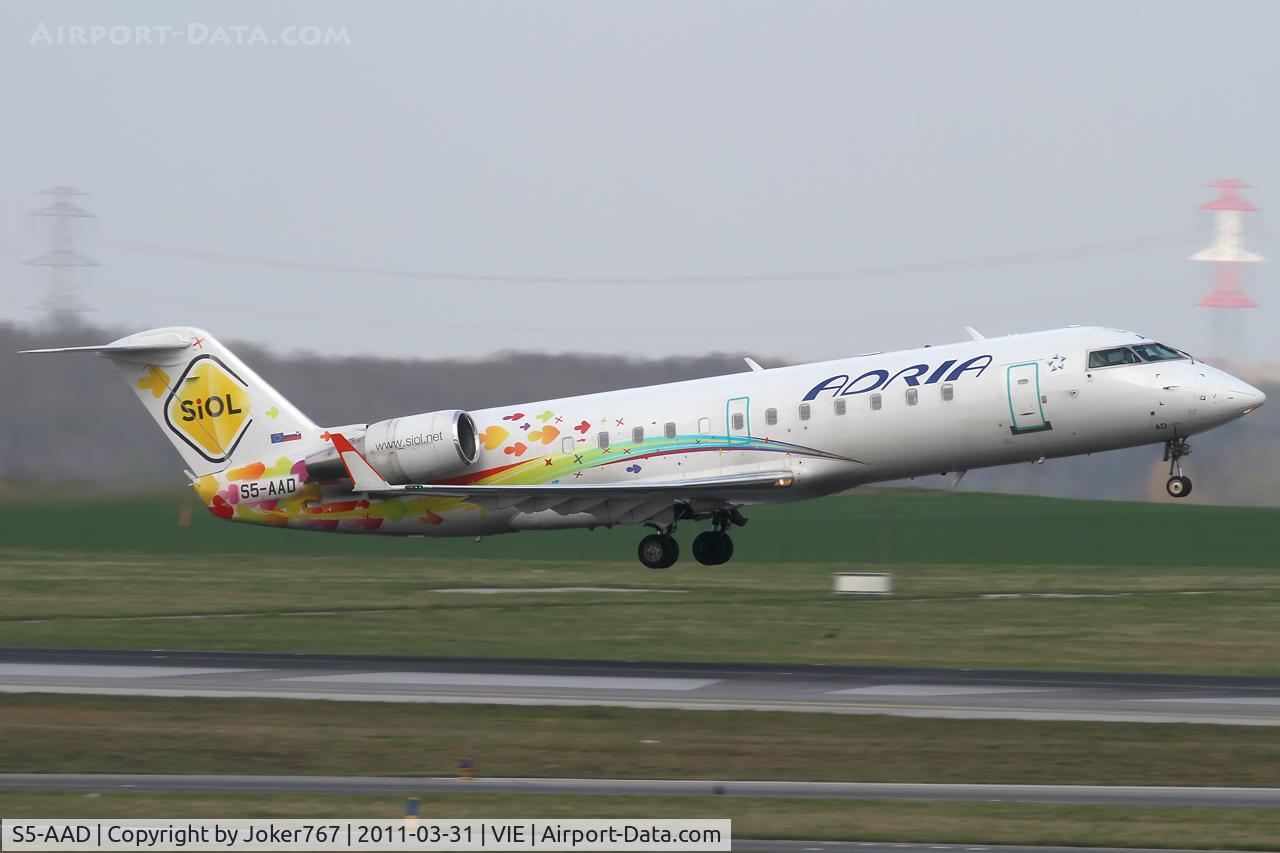 S5-AAD, 1997 Canadair CRJ-200LR (CL-600-2B19) C/N 7166, Adria Airways