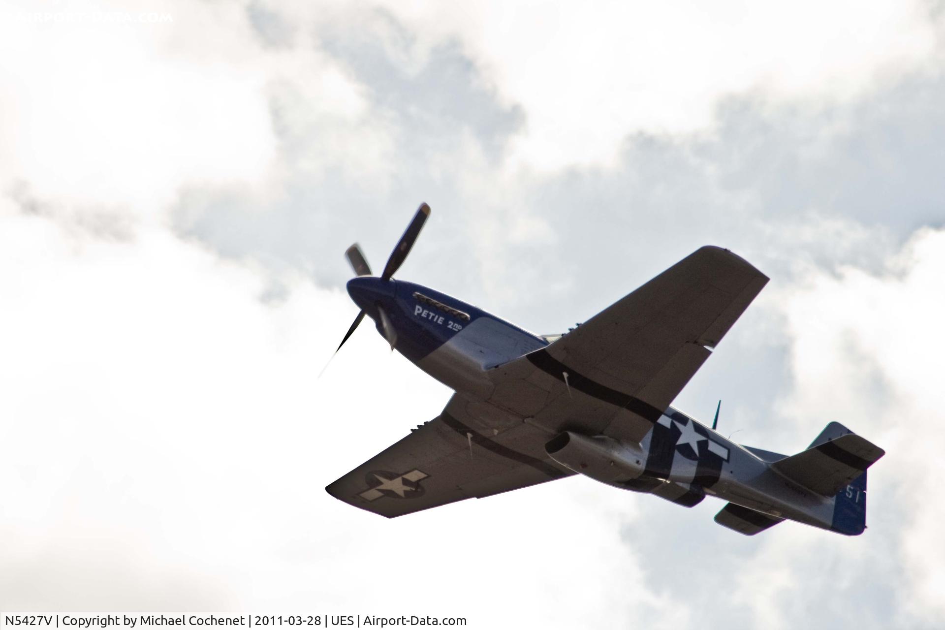 N5427V, 1944 North American F-51D Mustang C/N 44-72942, Shot at Crites Field in Waukesha WI