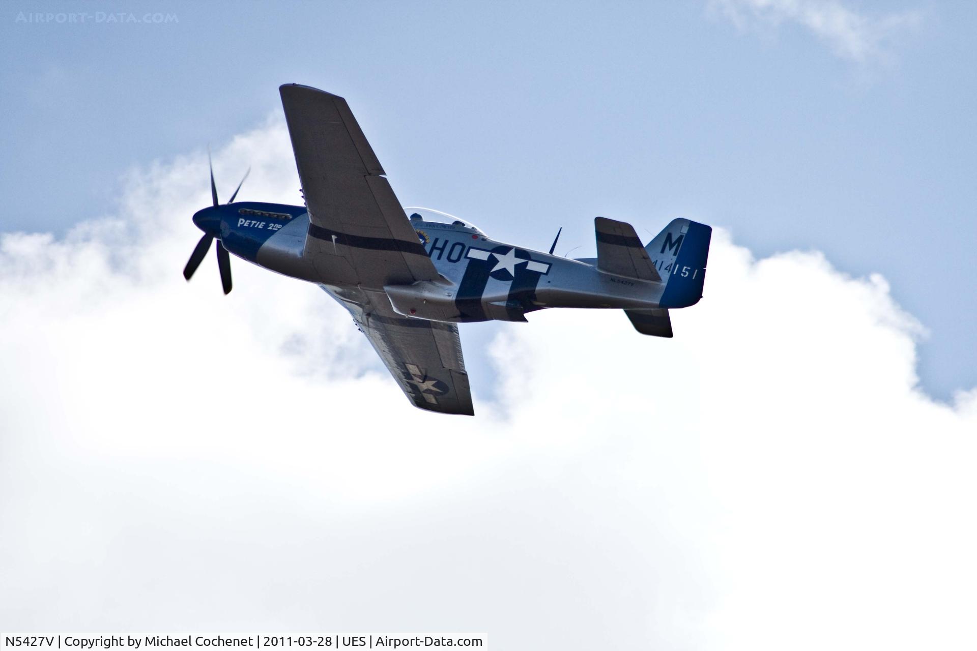 N5427V, 1944 North American F-51D Mustang C/N 44-72942, Shot at Crites Field in Waukesha WI