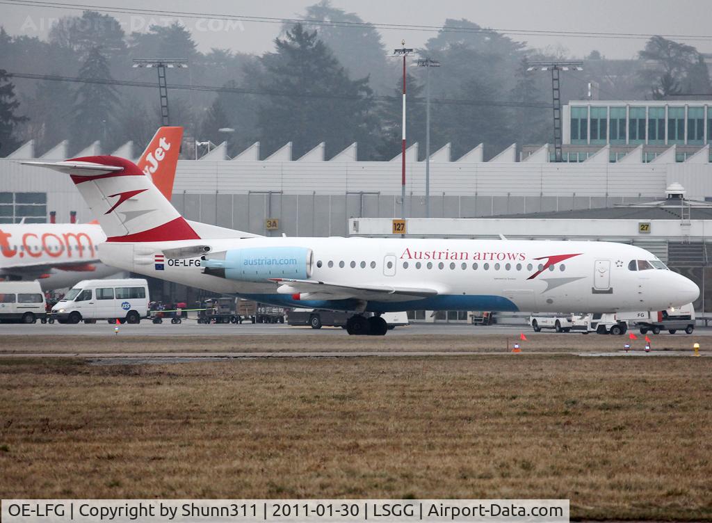 OE-LFG, 1995 Fokker 70 (F-28-0070) C/N 11549, Taxiing holding point rwy 05 for departure...