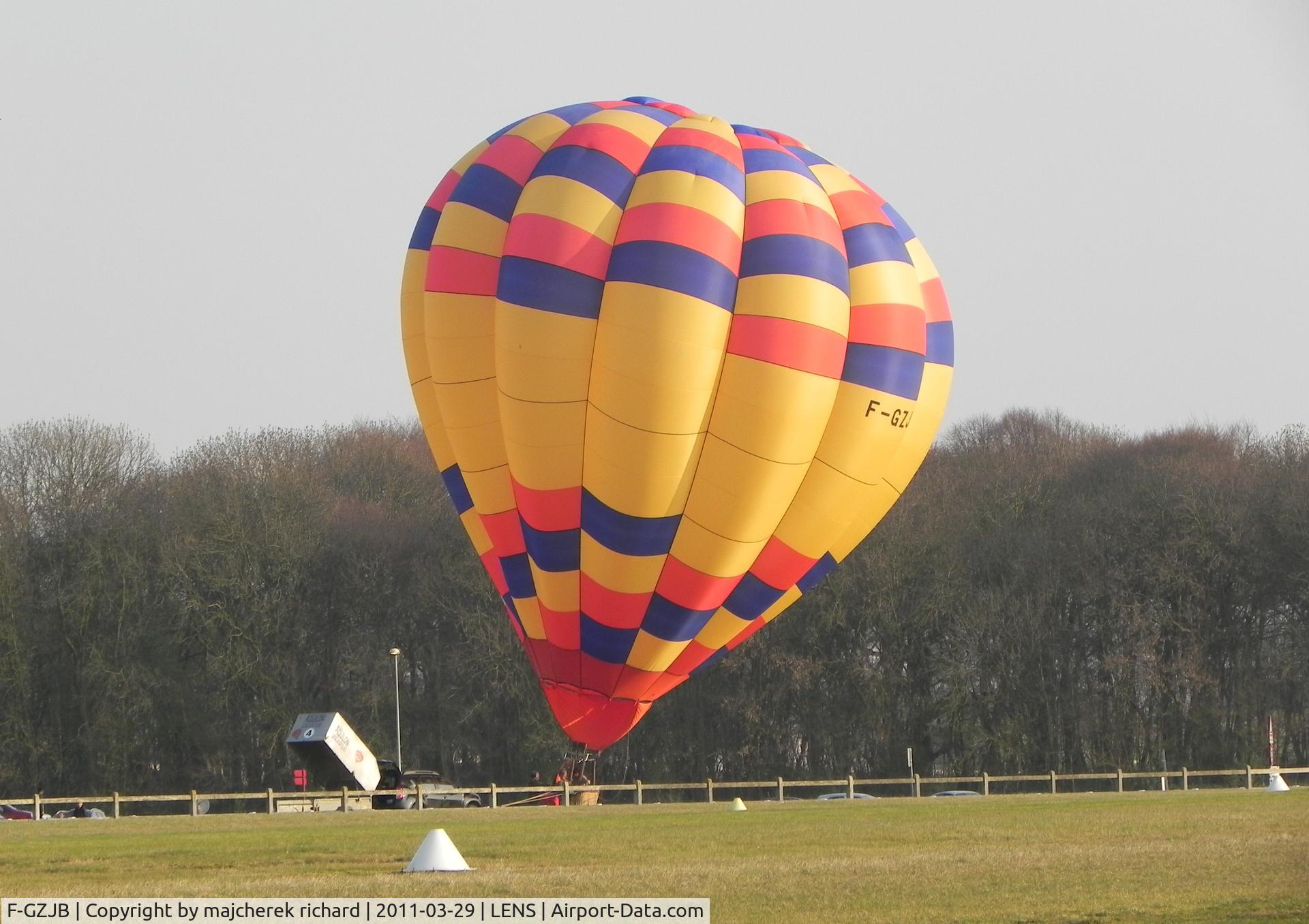 F-GZJB, Lindstrand Hot Air Balloons Ltd LINDSTRAND 77B C/N 1045, preparation 1