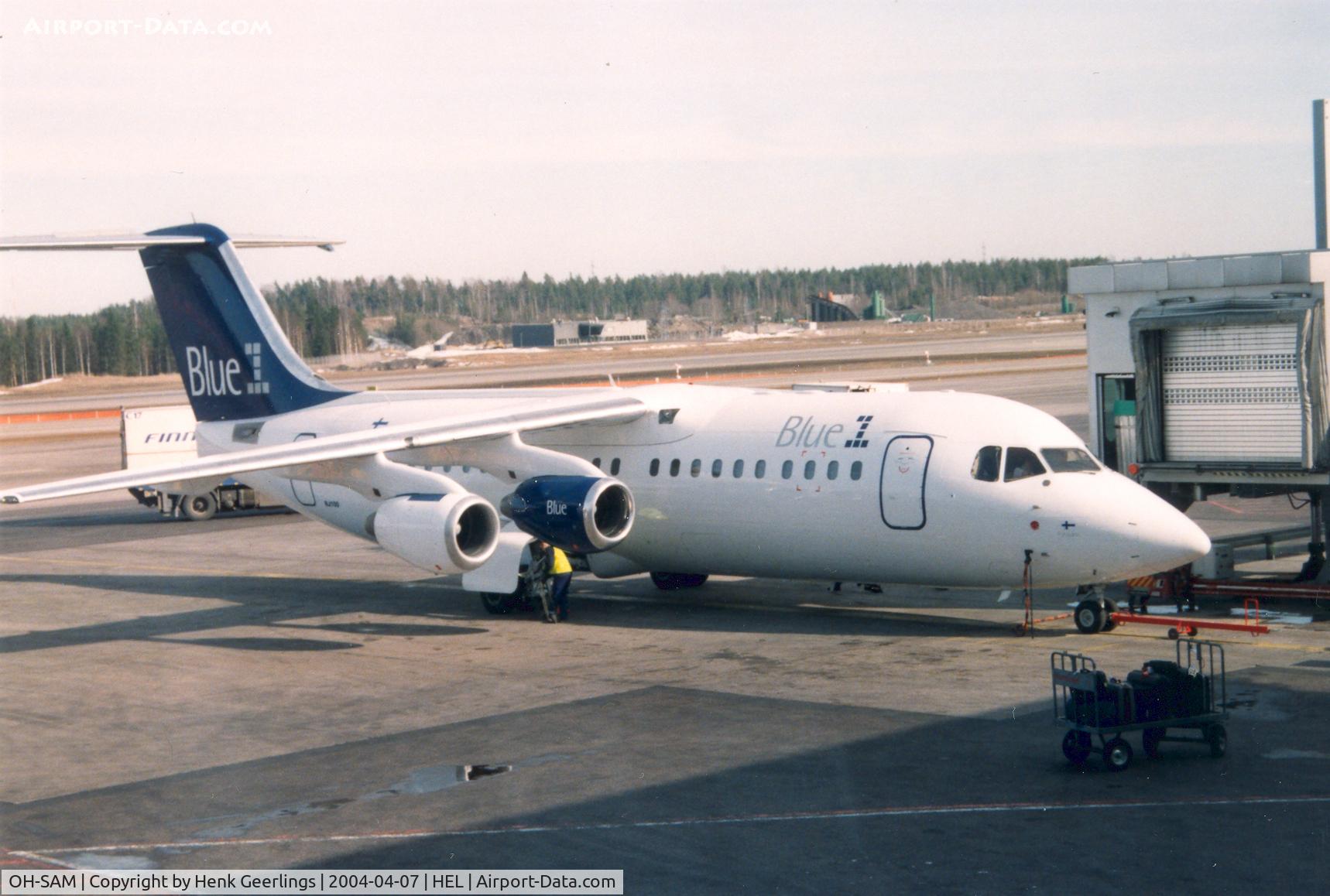 OH-SAM, 2001 British Aerospace Avro 146-RJ100 C/N E3386, Blue 1