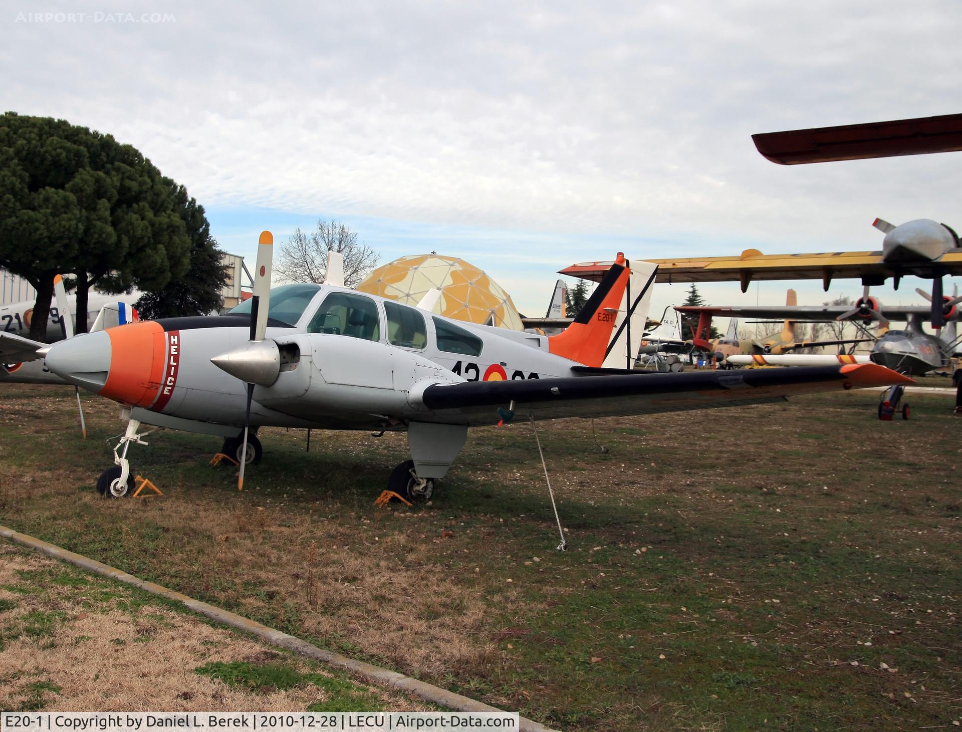 E20-1, Beech 95-B55 Baron Baron C/N TC-1451, Nice classic Beech in Spanish Air Force color scheme.