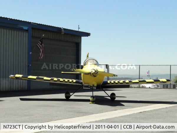 N723CT, 2006 Vans RV-8A C/N 82292, All yellow and checkered parked at hanger