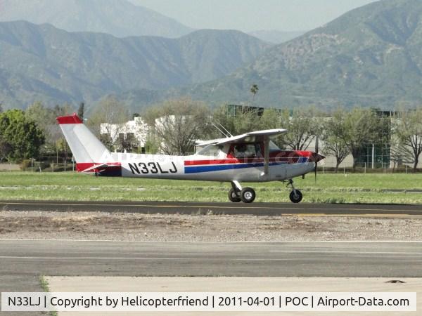 N33LJ, 1978 Cessna 152 C/N 15282023, Taxiing on taxiway Sierra enroute to runway 26L