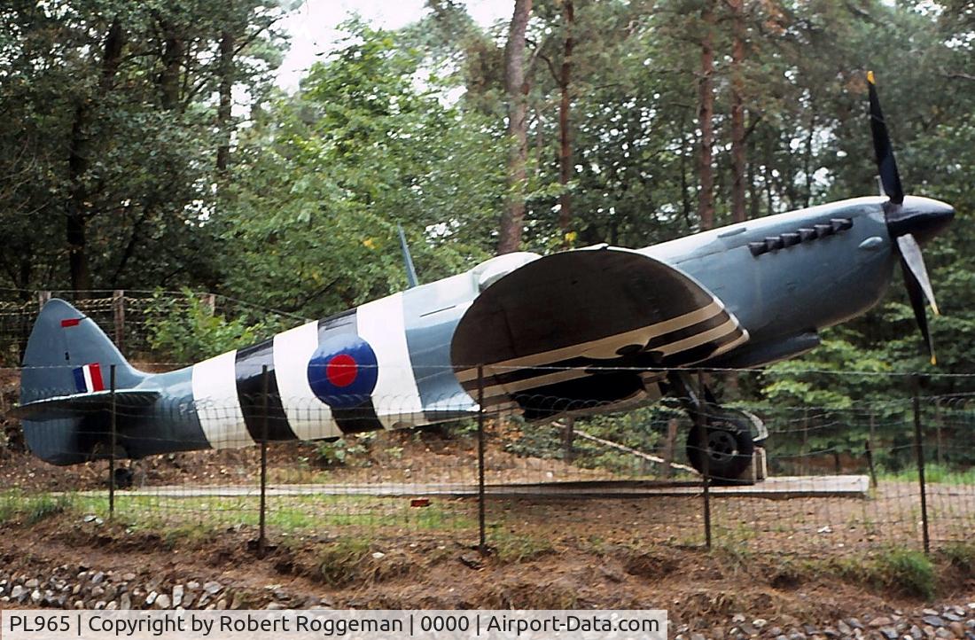 PL965, 1944 Supermarine 365 Spitfire PR.XI C/N 6S/504719, Supermarine Spitfire XI.Oorlogs en Verzetsmuseum Overloon.Netherlands.1975 restored in original PR colors at RAF Bruggen.Late 1970's.Back in flying condition as G-MKXI.