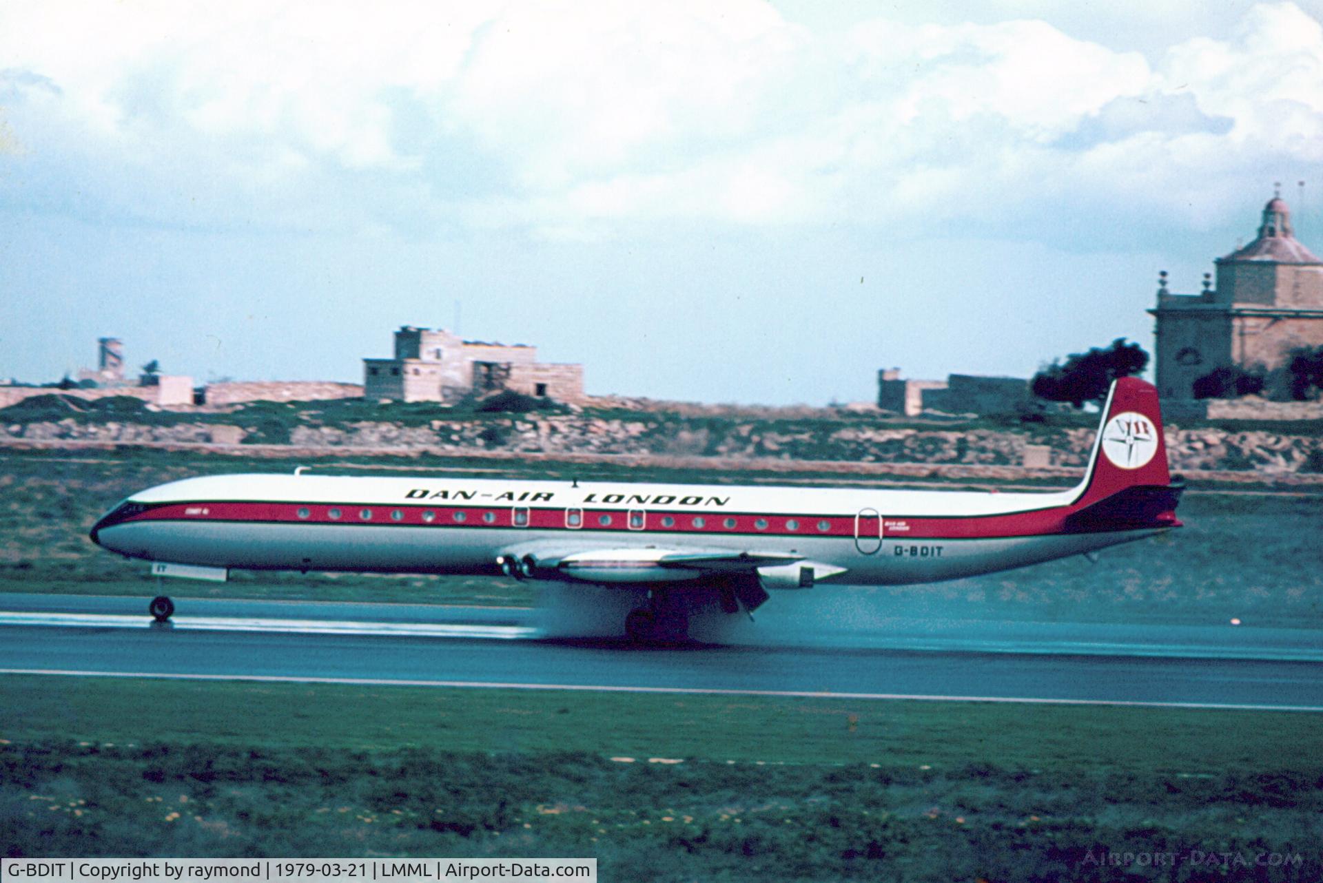 G-BDIT, 1962 De Havilland DH.106 Comet 4C C/N 6467, DH Comet G-BDIT Dan-Air London