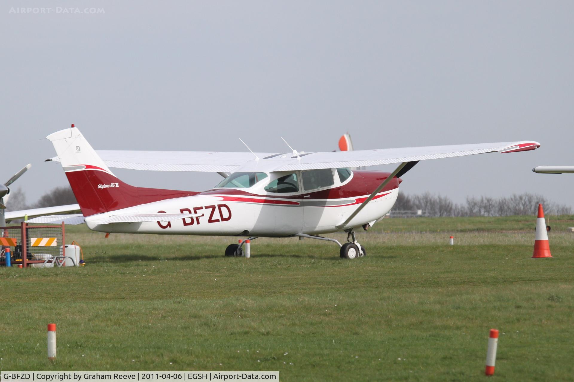 G-BFZD, 1978 Reims Cessna FR182 Skylane RG C/N 0010, Just arrived.