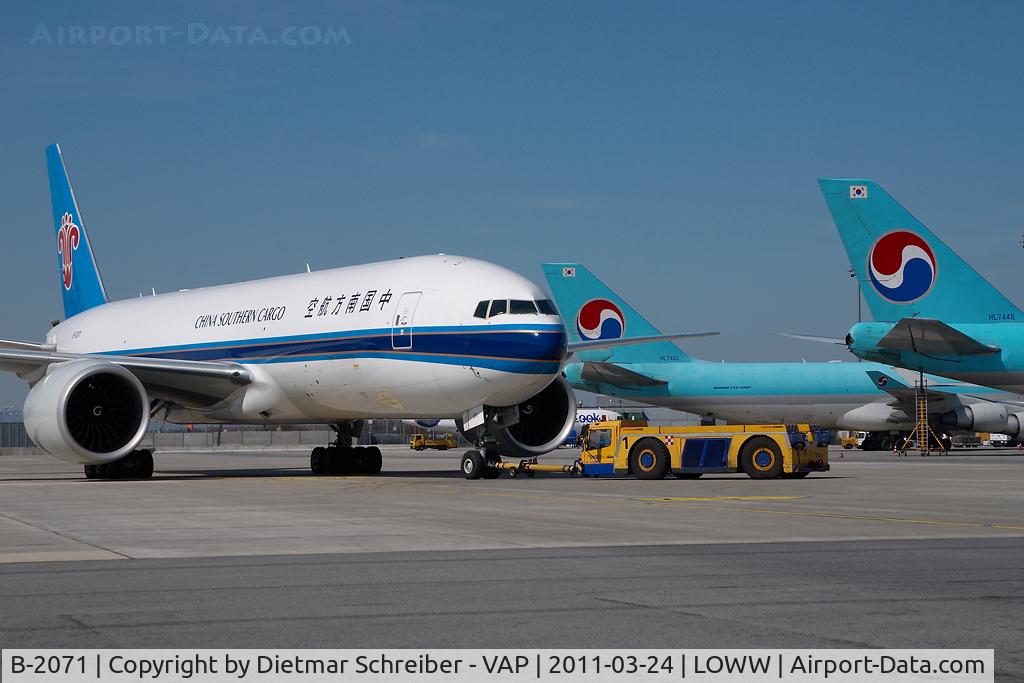 B-2071, 2009 Boeing 777-F1B C/N 37309, China Southern Boeing 777-200