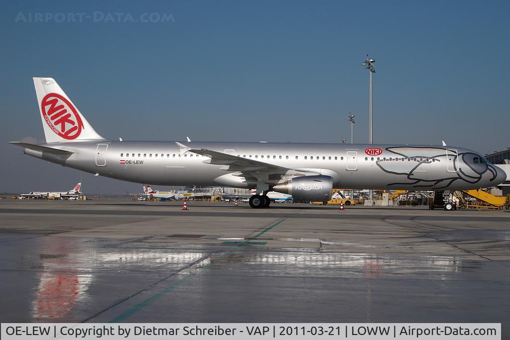 OE-LEW, 2011 Airbus A321-211 C/N 4611, Flyniki Airbus 321