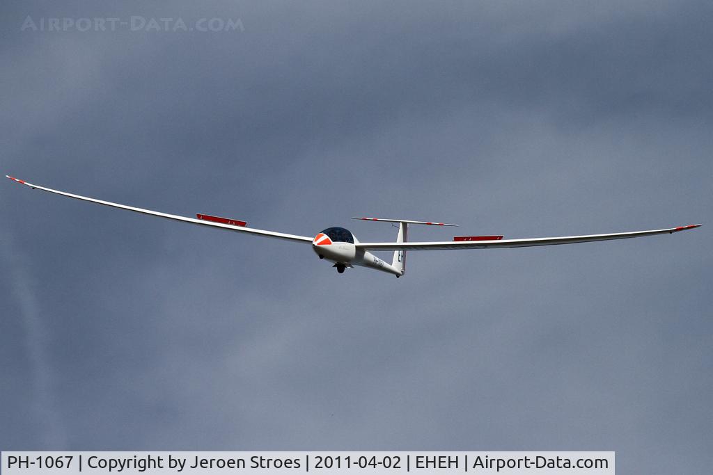 PH-1067, Schempp-Hirth Duo Discus C/N 060, .