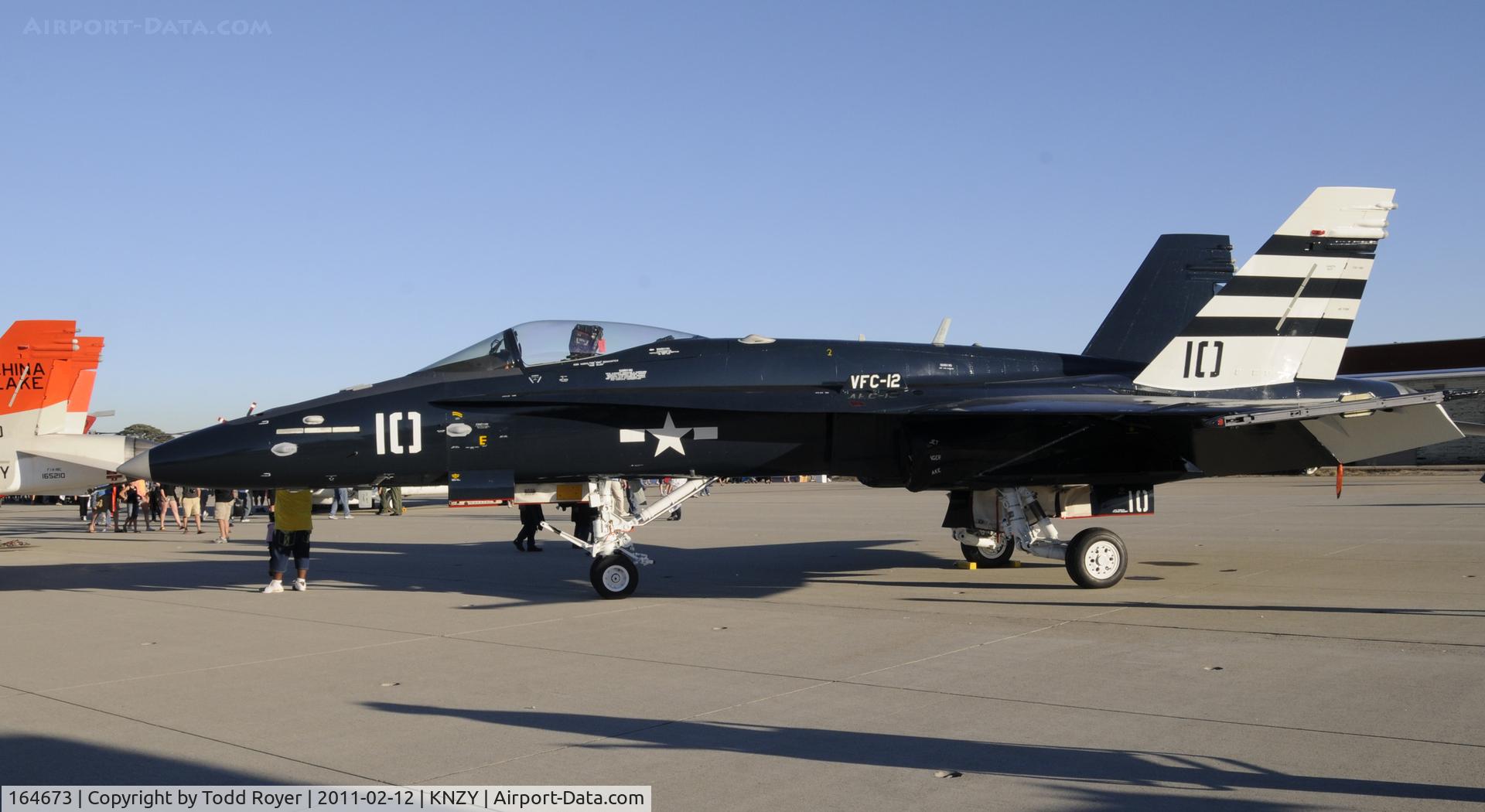 164673, 1992 McDonnell Douglas F/A-18C Hornet C/N 1103/C290, Special paint