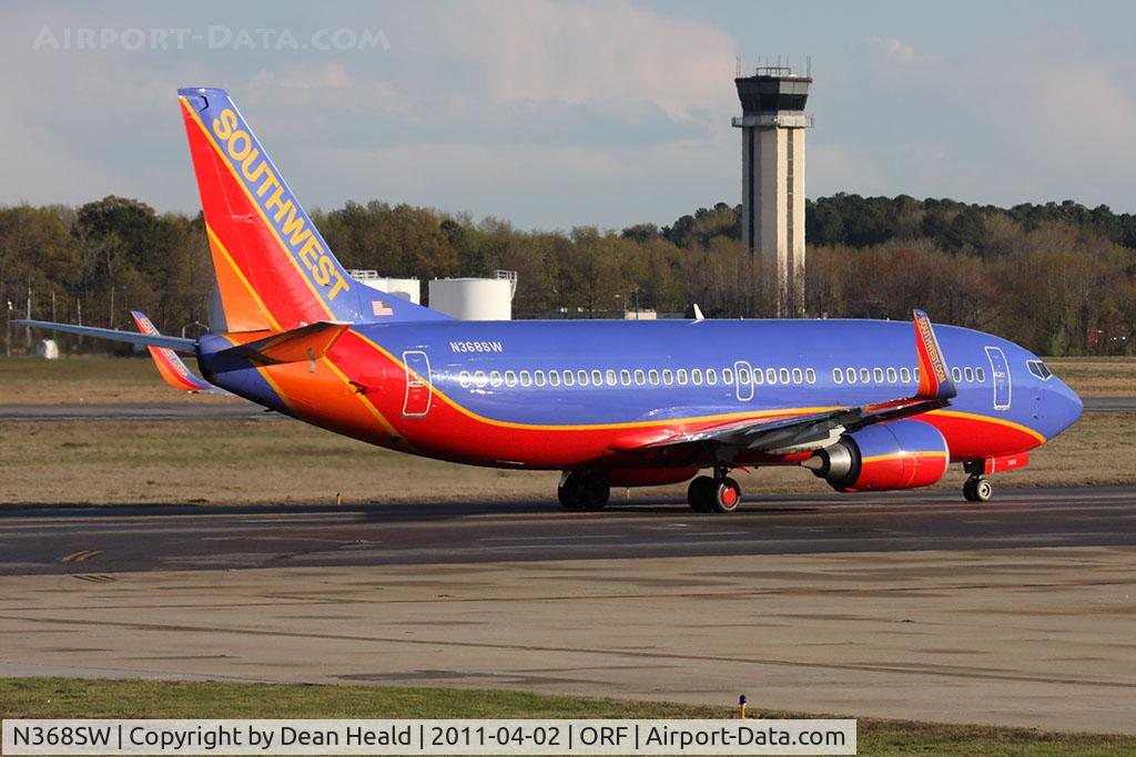 N368SW, 1993 Boeing 737-3H4 C/N 26579, Southwest Airlines N368SW (FLT SWA1819) taxiing to RWY 5 for departure to Jacksonville Int'l (KJAX).