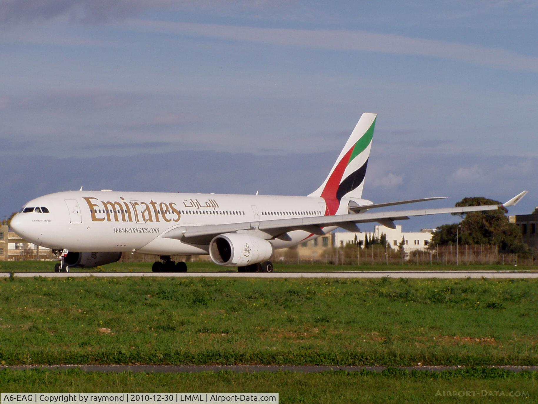 A6-EAG, 2001 Airbus A330-243 C/N 396, A330 A6-EAG Emirates