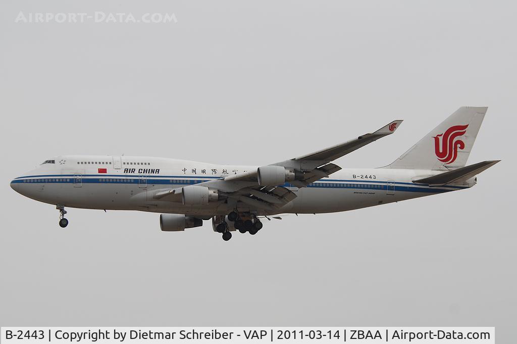 B-2443, Boeing 747-4J6 C/N 25881, Air China Boeing 747-400