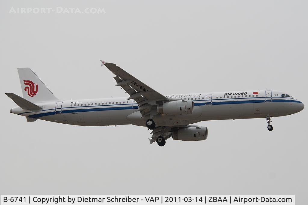 B-6741, 2011 Airbus A320-232 C/N 4617, Air China Airbus A321