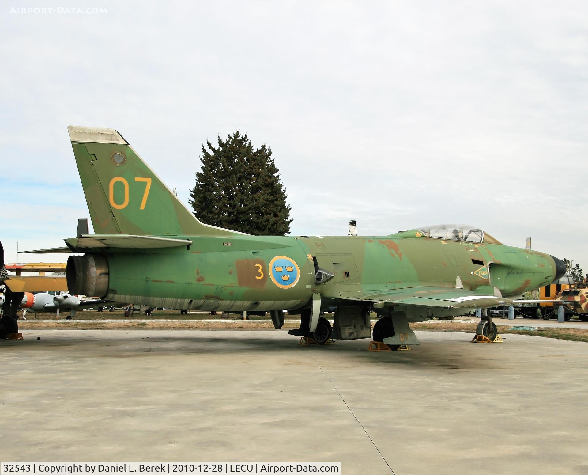 32543, Saab J-32E Lansen C/N 32-543, This is one of two ex-Swedish Air Force veterans who earned its retirement among the predominantly Spanish aircraft at the Museo del Aire, Madrid.