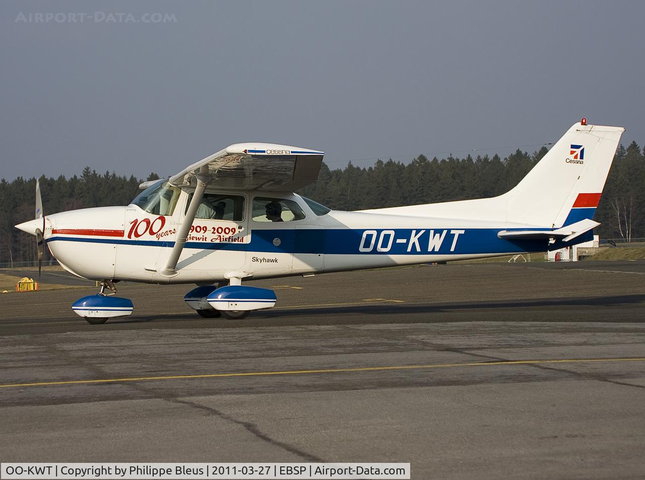 OO-KWT, Cessna 172N C/N 17268274, Celebrating 100th anniversary of Kiewit airfield. Notice the tail number referring to the airfiled name.