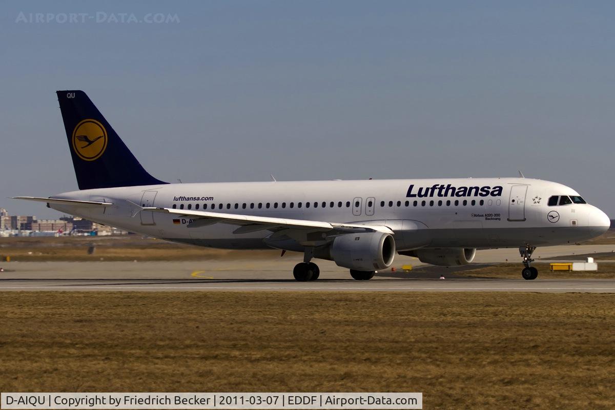 D-AIQU, 2000 Airbus A320-211 C/N 1365, departure via RW18W