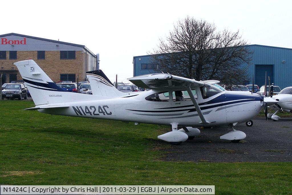 N1424C, 2005 Cessna 182T Skylane C/N 18281610, privately owned