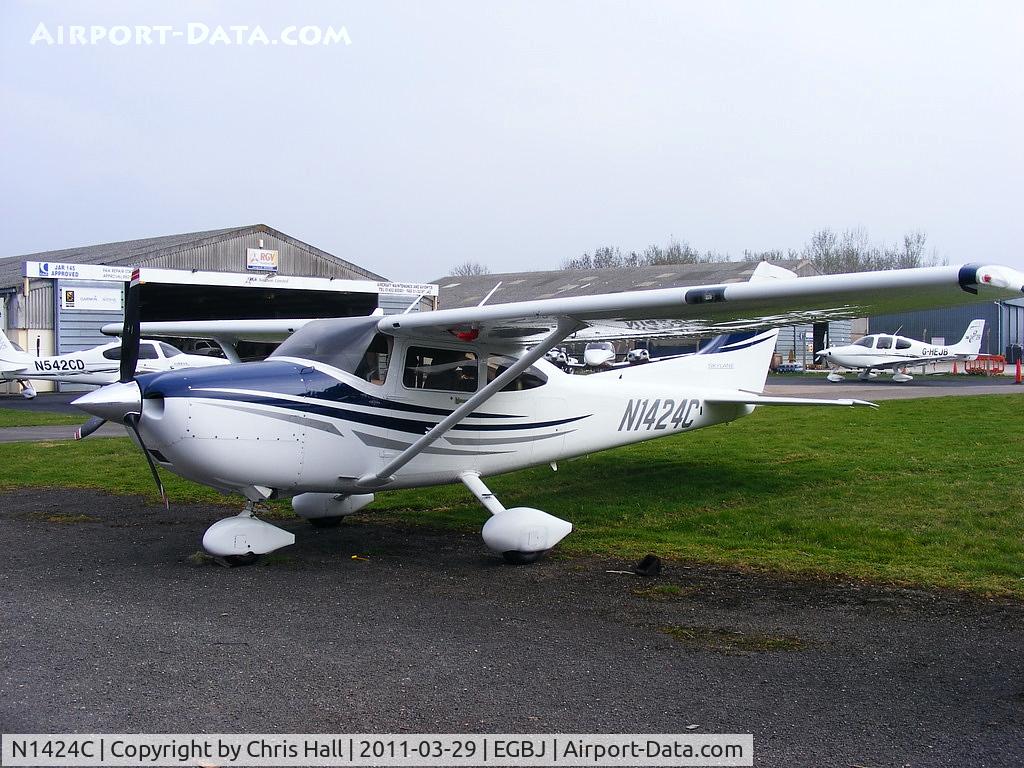 N1424C, 2005 Cessna 182T Skylane C/N 18281610, privately owned