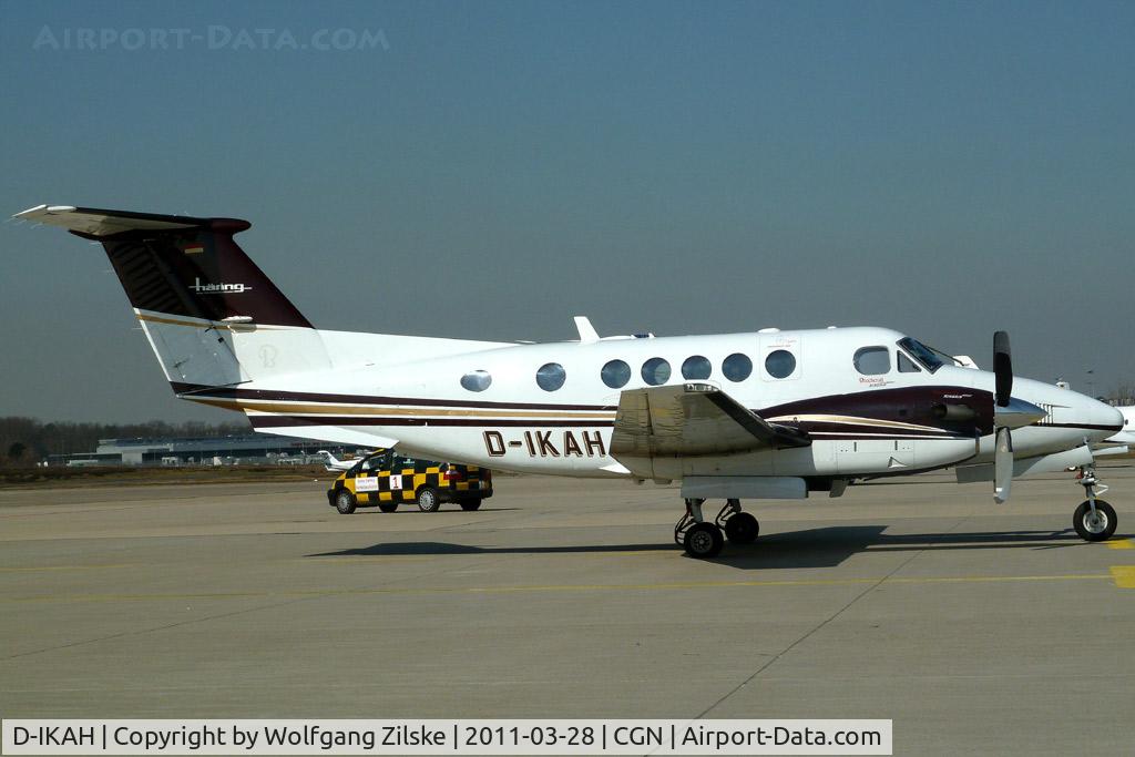 D-IKAH, 2008 Hawker Beechcraft B200GT King Air C/N BY-50, visitor
