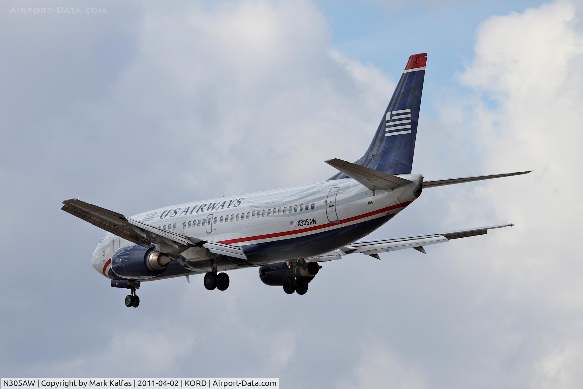 N305AW, 1988 Boeing 737-3G7 C/N 24012, US AIRWAYS Boeing 737-3G7, AWE3 arriving from KPHX, on final RWY 28 KORD.