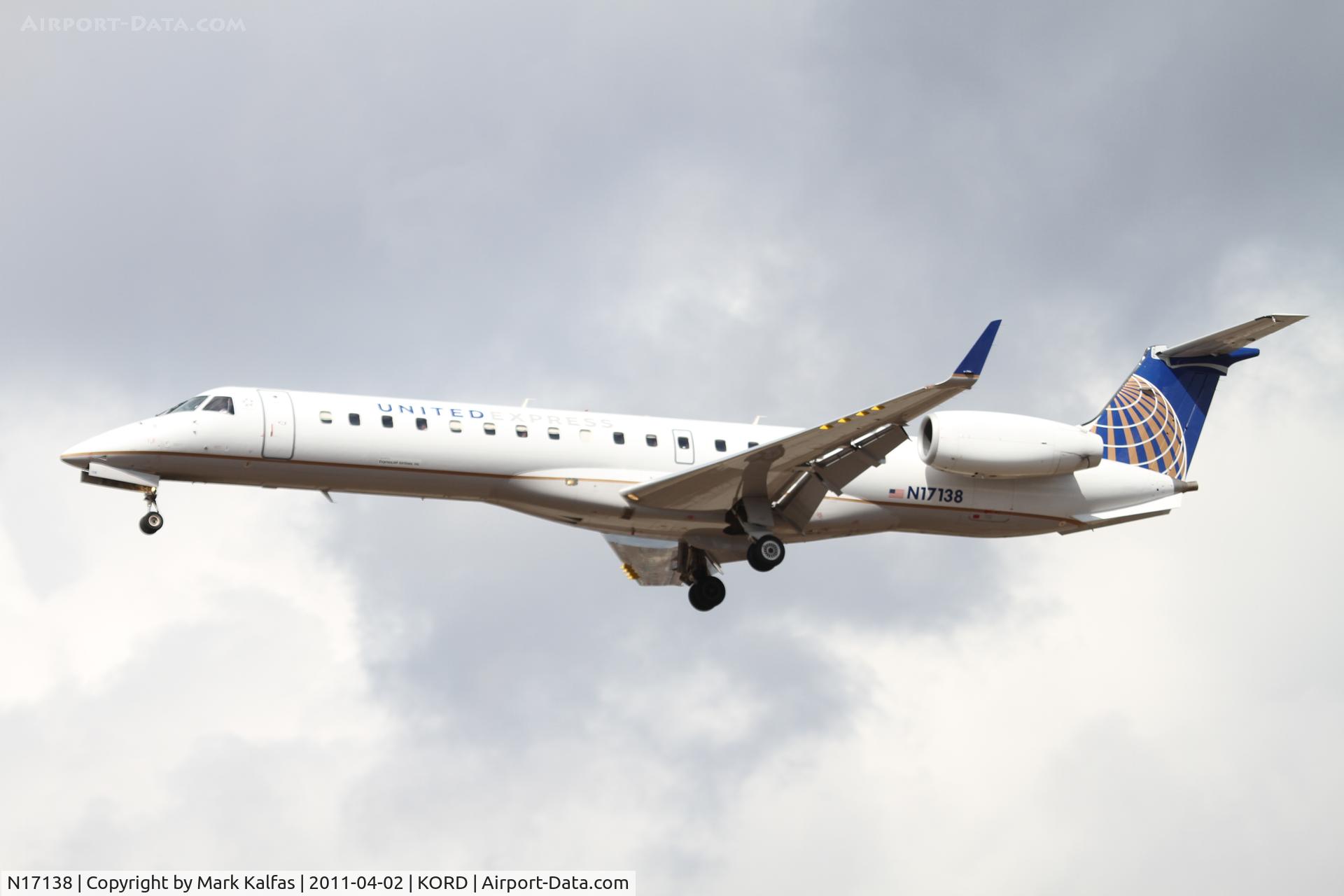 N17138, 2003 Embraer ERJ-145XR (EMB-145XR) C/N 145727, ExpressJet/United Express Embraer EMB-145XR, BTA6083 arriving from KTUL, on final RWY 28 KORD.