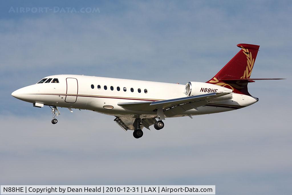 N88HE, 2006 Dassault Falcon 2000EX C/N 79, Caesars Entertainment Operating Company 2006 Dassault Falcon 2000EX N88HE on short final to RWY 25L.