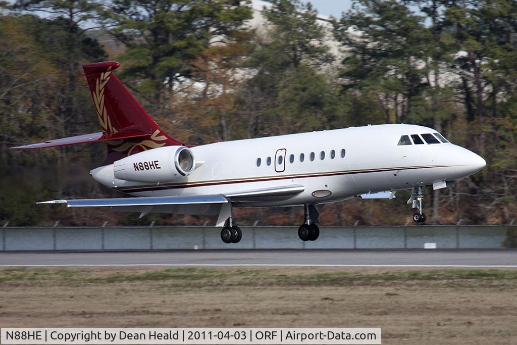 N88HE, 2006 Dassault Falcon 2000EX C/N 79, Caesars Entertainment Operating Company 2006 Dassault Falcon 2000EX N88HE landing RWY 23.  Very surprised to see this plane here, as it is based in Las Vegas.