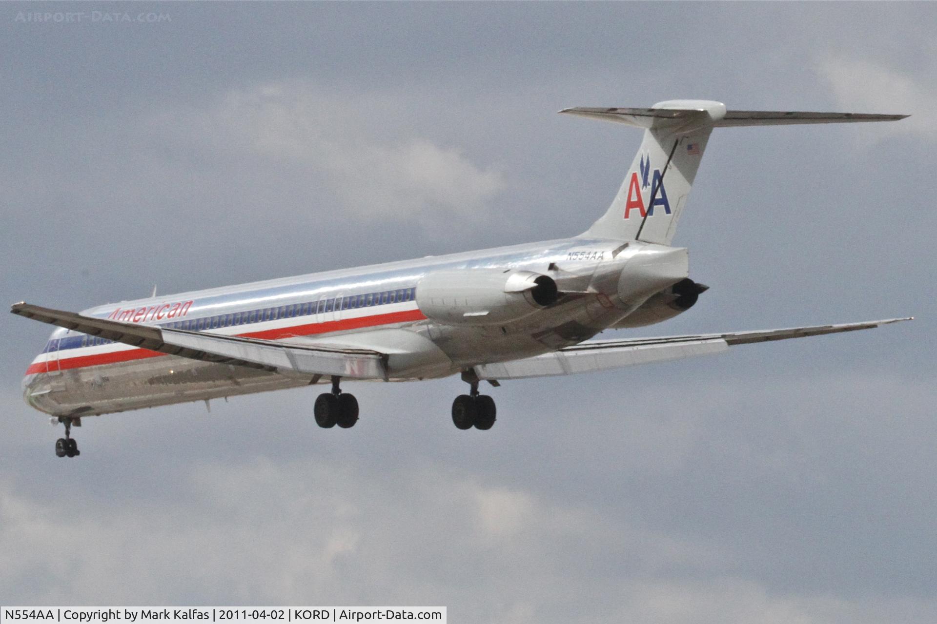 N554AA, 1991 McDonnell Douglas MD-82 (DC-9-82) C/N 53084, American Airlines Mcdonnell Douglas DC-9-82, AAL674 arriving from KSTL, on final RWY 28 KORD.