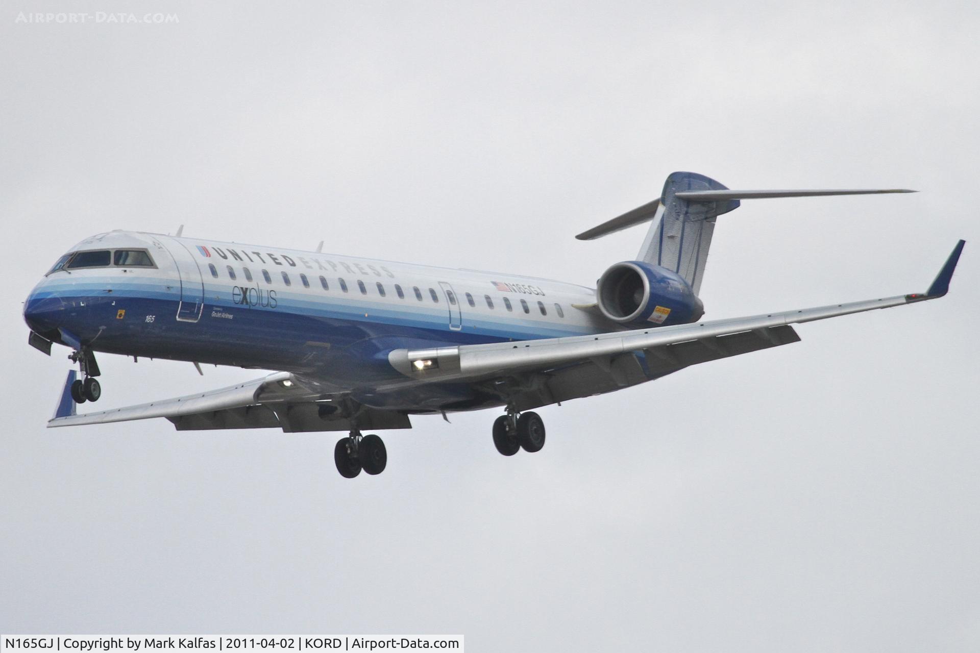 N165GJ, 2006 Bombardier CRJ-700 (CL-600-2C10) Regional Jet C/N 10257, GoJet/United Express Bombardier CL-600-2C10, GJS7405 arriving from KSAT, on approach RWY 28 KORD.