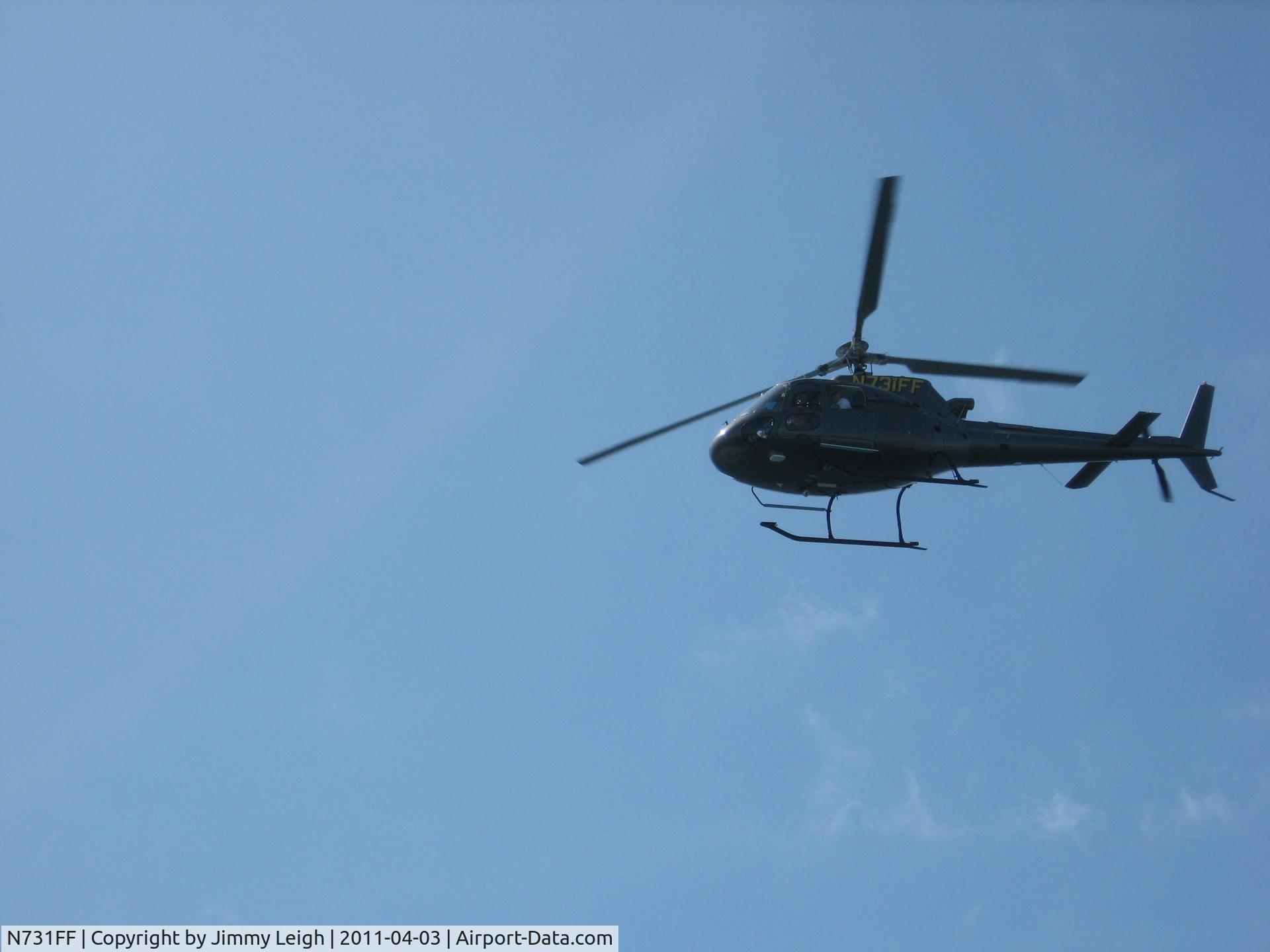 N731FF, 2003 Eurocopter AS-350B-3 Ecureuil Ecureuil C/N 3692, In flight off the Venice Pier, Venice, CA.