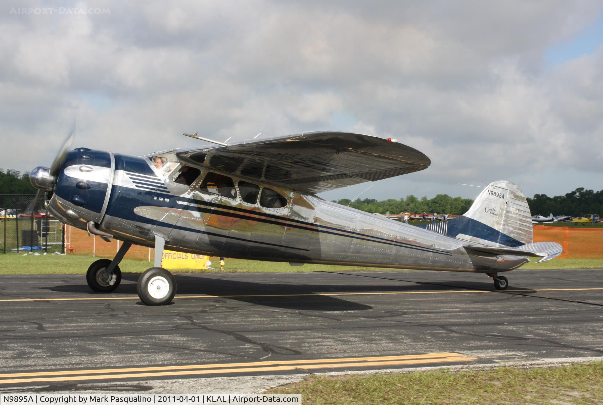 N9895A, 1950 Cessna 195A C/N 7598, Cessna 195A