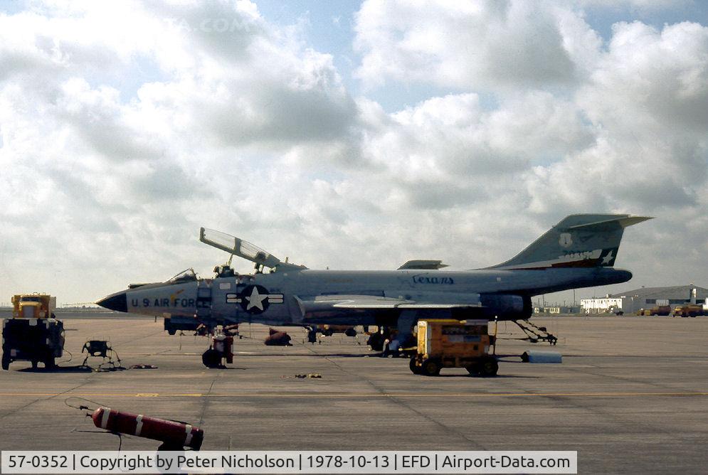 57-0352, 1957 McDonnell F-101F Voodoo C/N 530, F-101F Voodoo of 111th Fighter Interceptor Squadron at Ellington AFB in October 1978.
