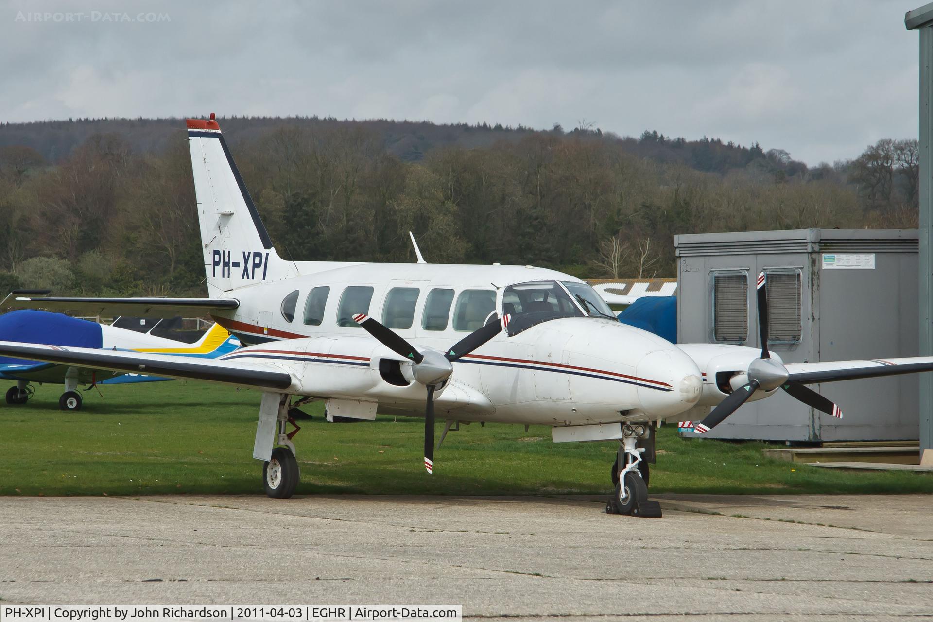 PH-XPI, 1977 Piper PA-31-350 Chieftain C/N 31-7752187, Outside Maintenance Hangar