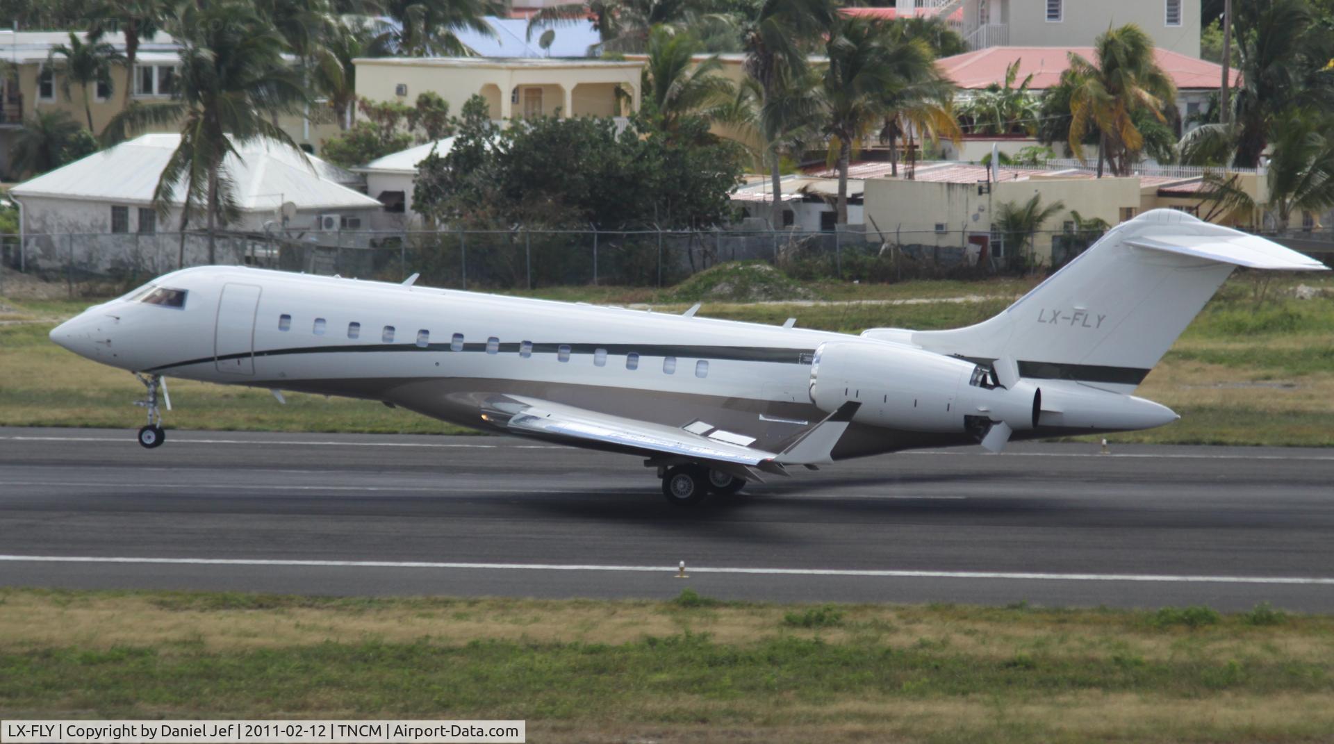 LX-FLY, 2008 Bombardier BD-700-1A10 Global Express C/N 9252, Siver arrow LX-FLY landing at TNCM