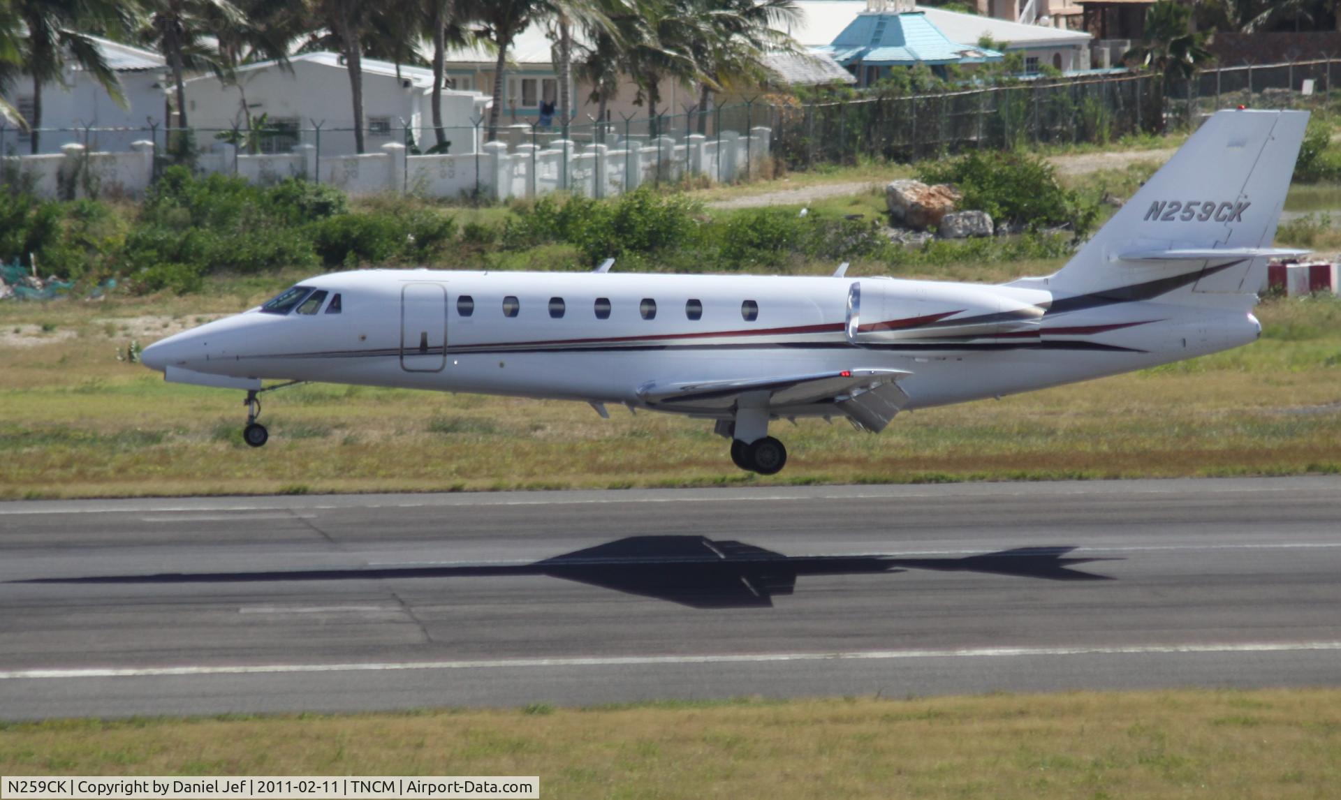 N259CK, 2009 Cessna 680 Citation Sovereign C/N 680-0278, N259CK landing at TNCM