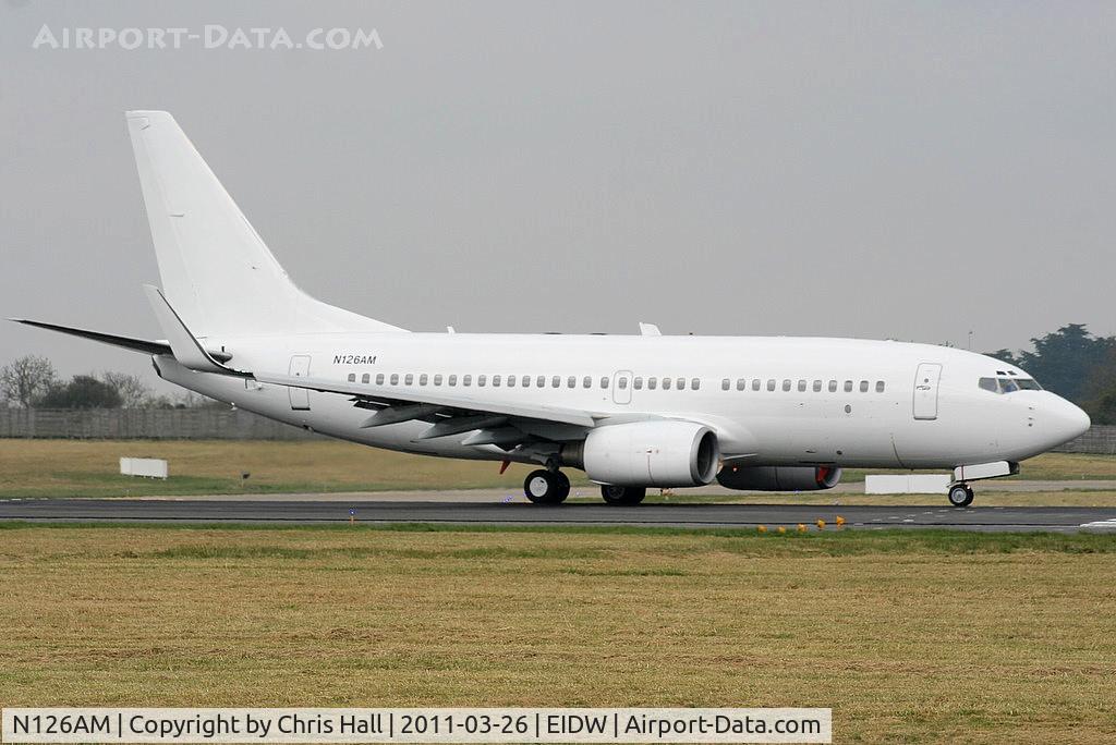 N126AM, 2001 Boeing 737-7BK C/N 30617, Departing on its delivery flight to Aeroméxico