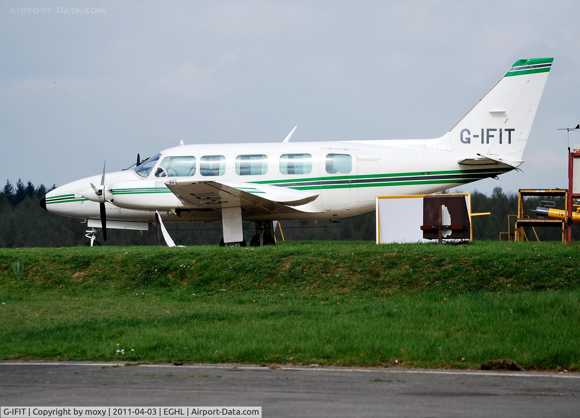 G-IFIT, 1980 Piper PA-31-350 Chieftain C/N 31-8052078, Piper PA-31-350 Navajo Chieftan at Lasham