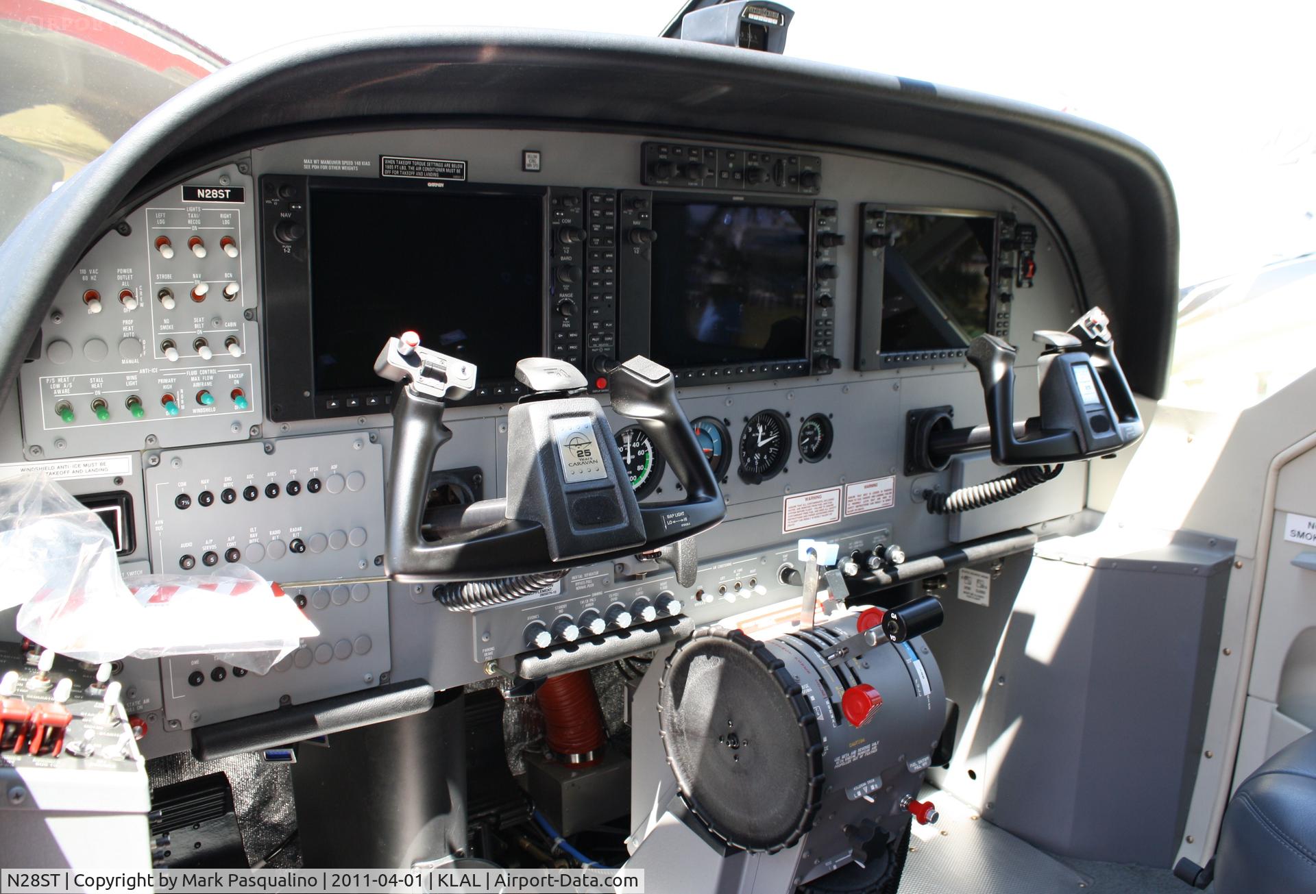 N28ST, Cessna 208B Grand Caravan C/N 208B2212, Cessna 208B